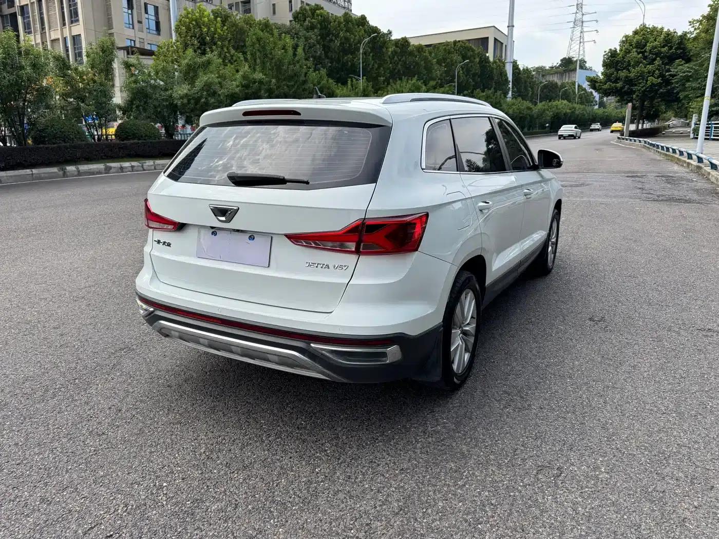 Jetta VS7 2021 1.4T Automatic Entry-Level Edition — миниатюра 9
