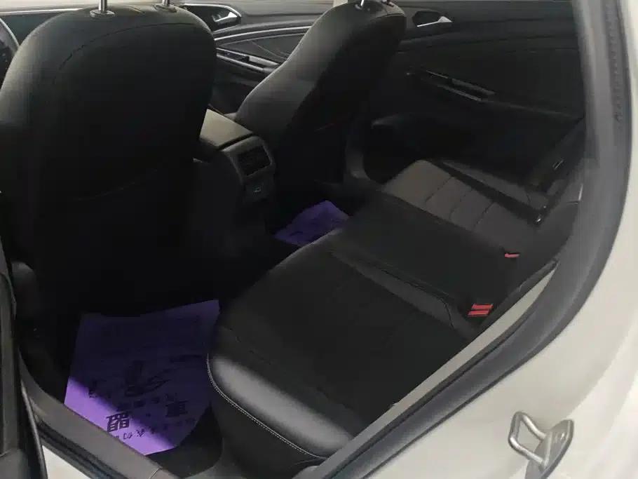 Jetta VS7 2021 30th Anniversary Edition 1.4T Automatic Enjoyment Edition — миниатюра 11