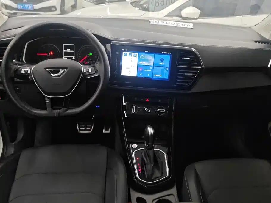 Jetta VS7 2021 30th Anniversary Edition 1.4T Automatic Enjoyment Edition — миниатюра 12