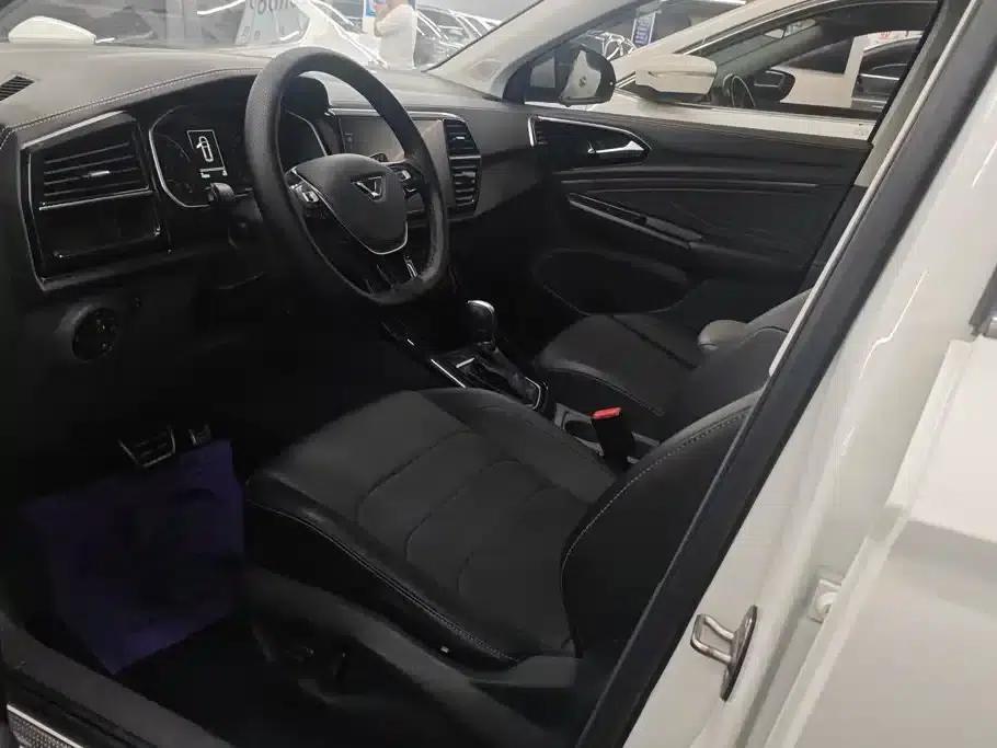 Jetta VS7 2021 30th Anniversary Edition 1.4T Automatic Enjoyment Edition — миниатюра 9