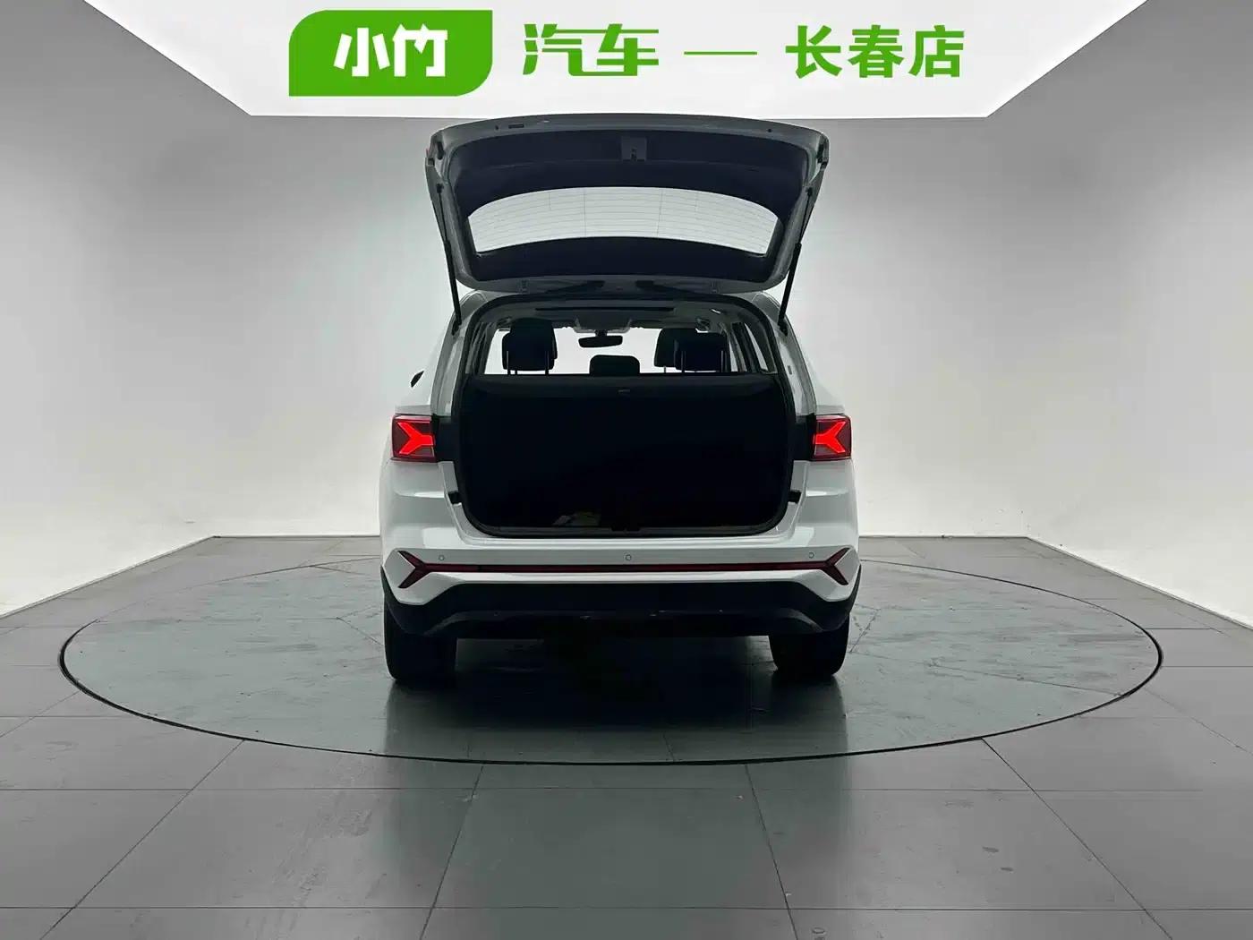 Jetta VS7 2021 Panda Edition 1.4T Automatic Glory Edition — миниатюра 5