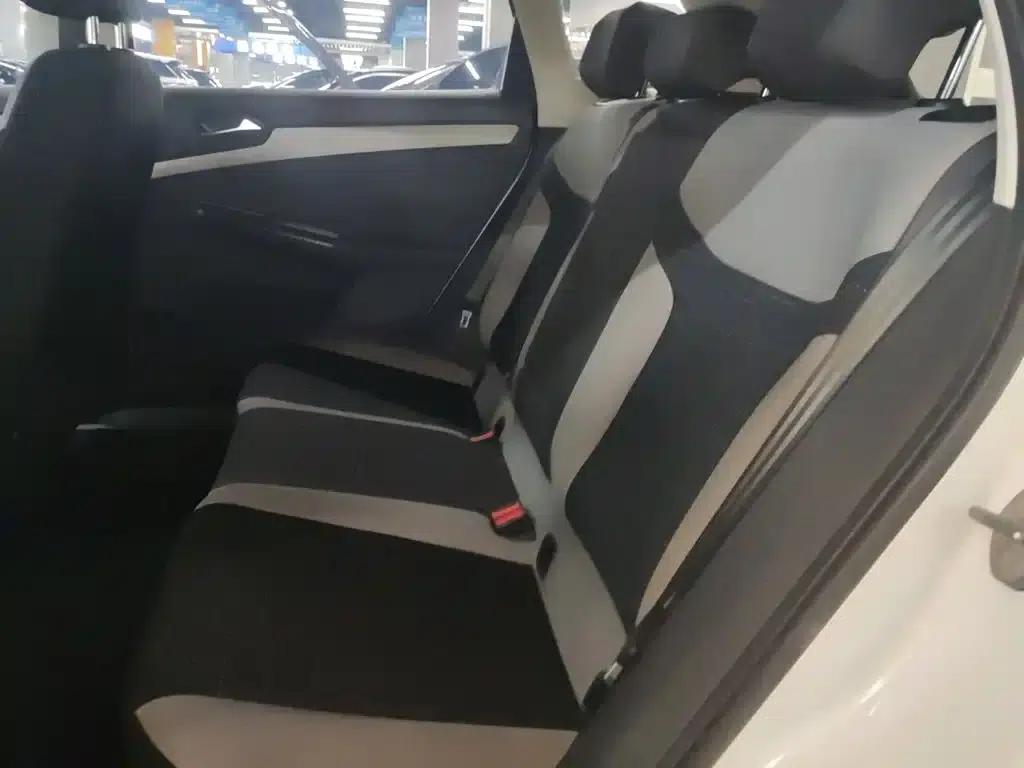 Jetta VS7 2023 280TSI Automatic Entry-Level Edition — миниатюра 13