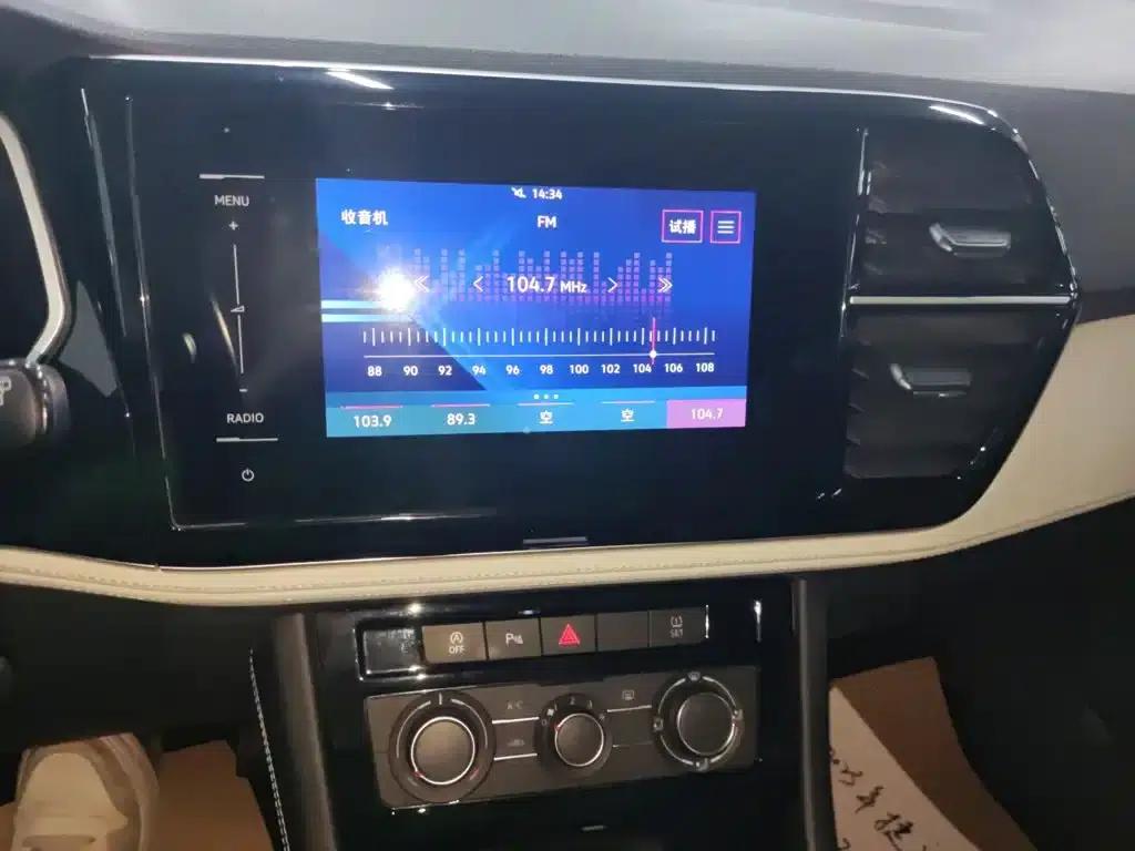 Jetta VS7 2023 280TSI Automatic Entry-Level Edition — миниатюра 9
