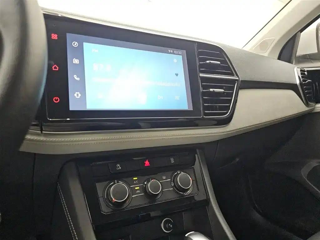 Jetta VS5 2022 280TSI Automatic Pro — миниатюра 11