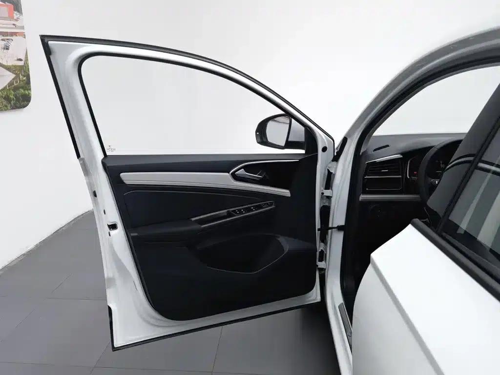 Jetta VS5 2023 280TSI Manual Entry-level Model — миниатюра 8