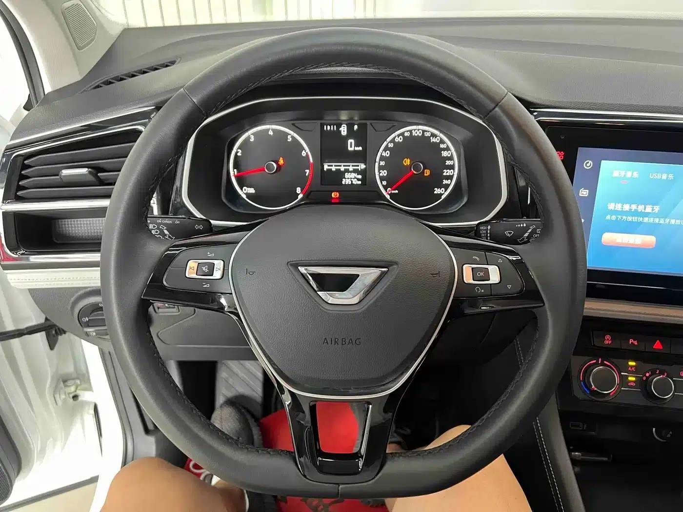 Jetta VS5 2022 280TSI Automatic Enjoyment Edition — миниатюра 11