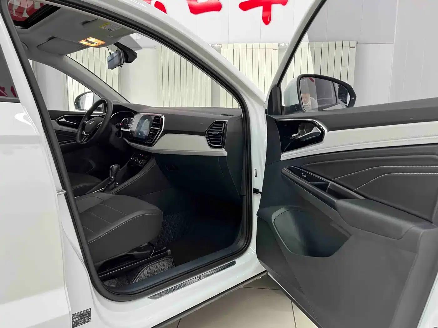 Jetta VS5 2022 280TSI Automatic Enjoyment Edition — миниатюра 22