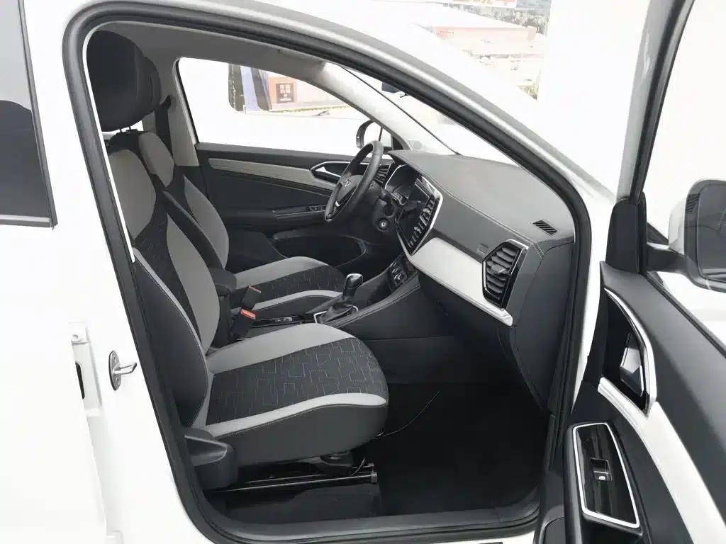 Jetta VS5 2024 280TSI Automatic Pioneer Edition — миниатюра 23