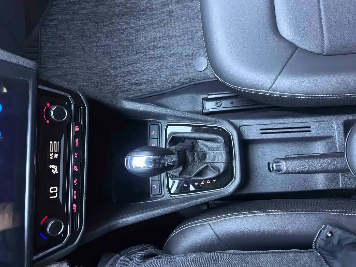 Jetta VA3 2021 1.5L Automatic Glory Edition — миниатюра 17