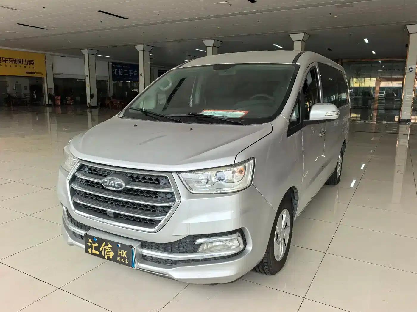 Refine M4 2016 2.0L Manual Comfort Model — миниатюра 1