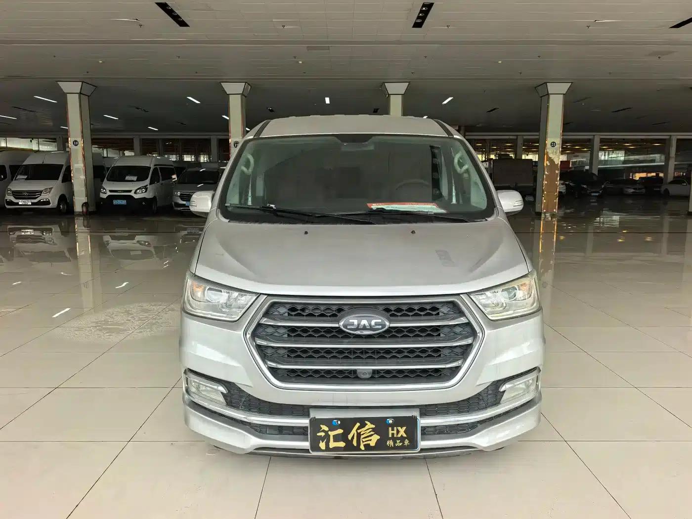 Refine M4 2016 2.0L Manual Comfort Model — миниатюра 2