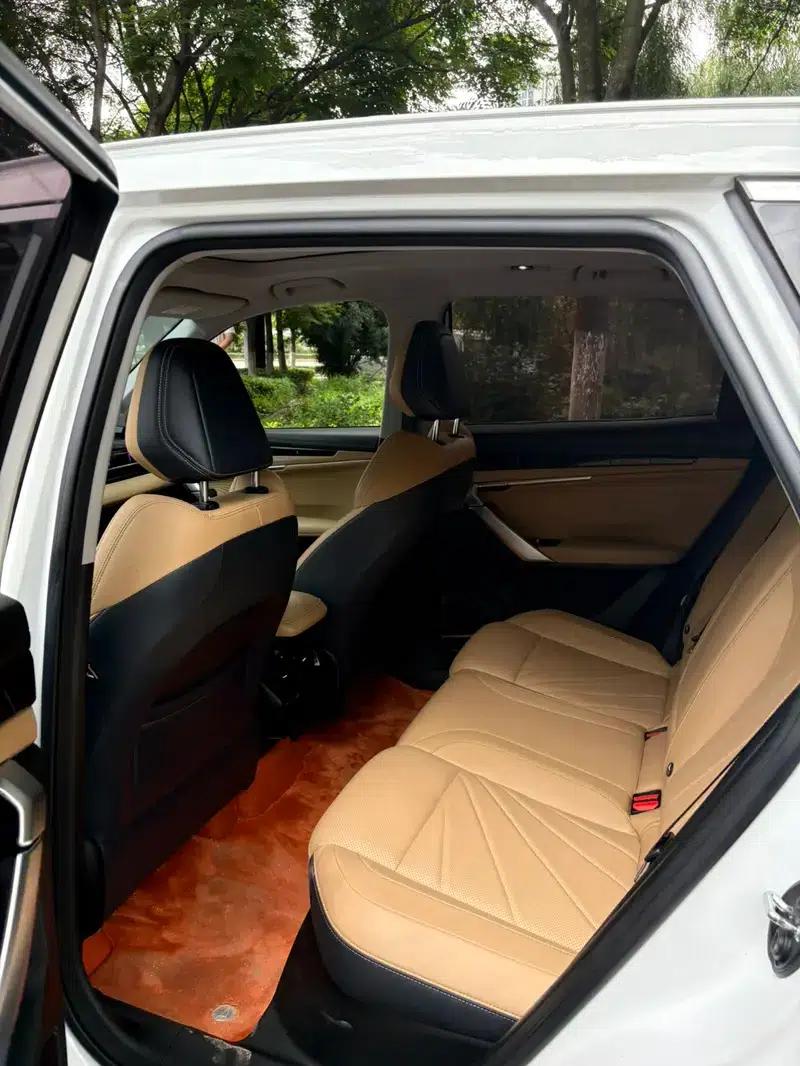 Geely Boyue L 2023 1.5TD DCT Luxury Edition — миниатюра 10