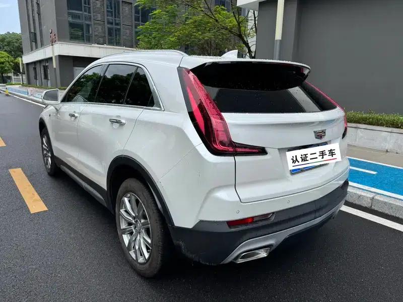 2018 Cadillac XT4 28T Two-Wheel Drive Premium Edition — миниатюра 4