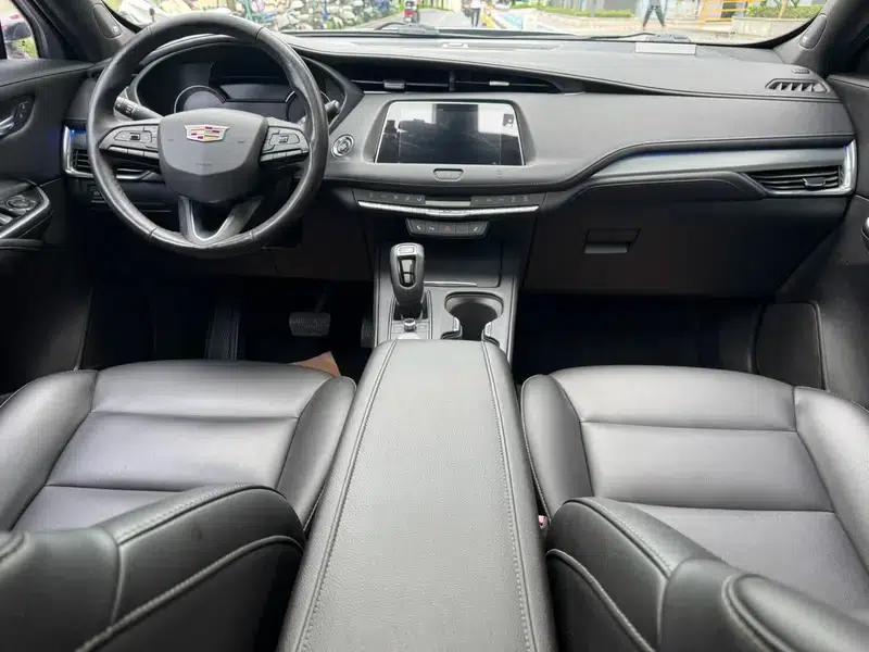 2018 Cadillac XT4 28T Two-Wheel Drive Premium Edition — миниатюра 8