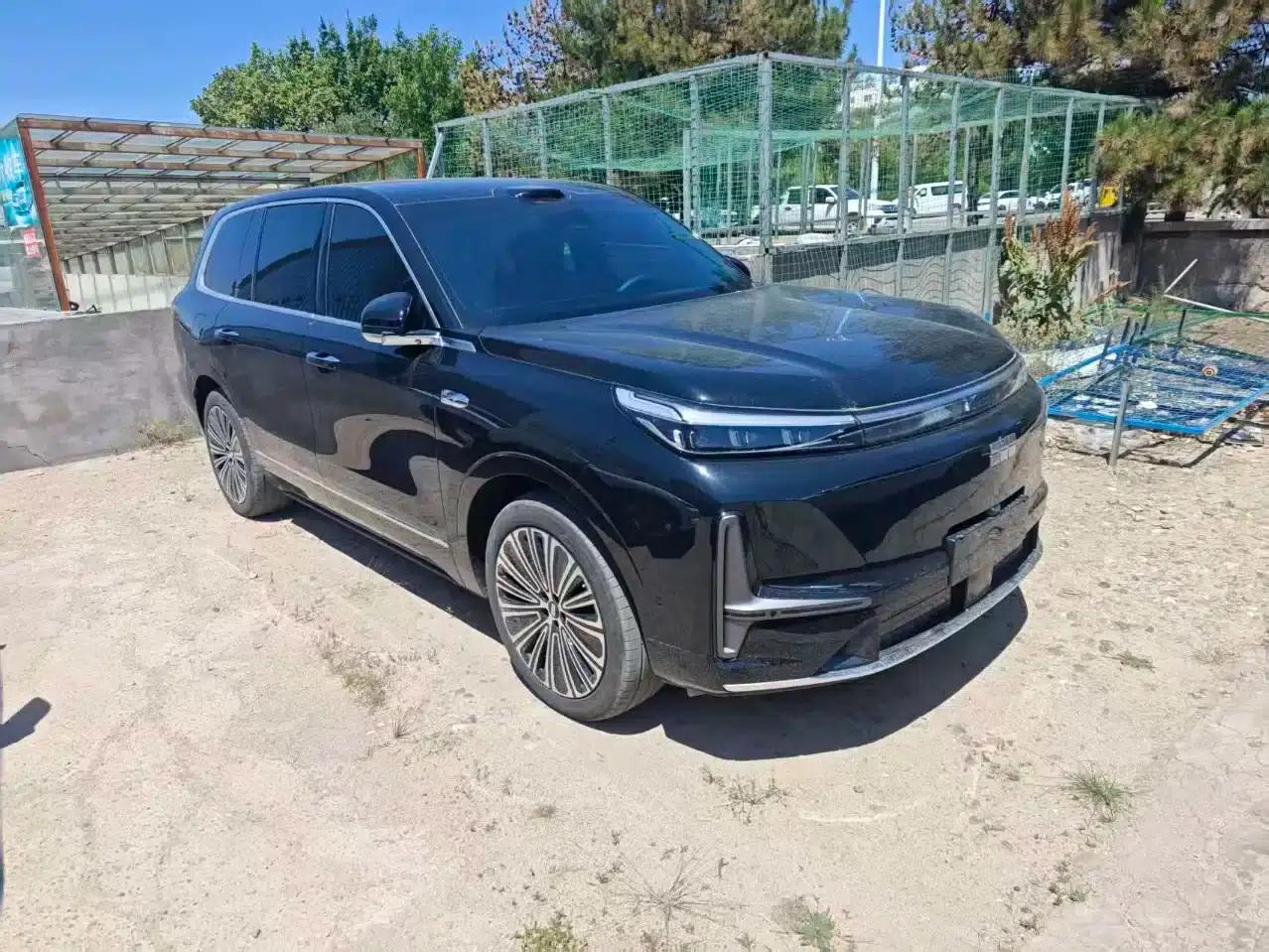 Galaxy M9 2025 210km/h AWD Navigator Edition — миниатюра 2