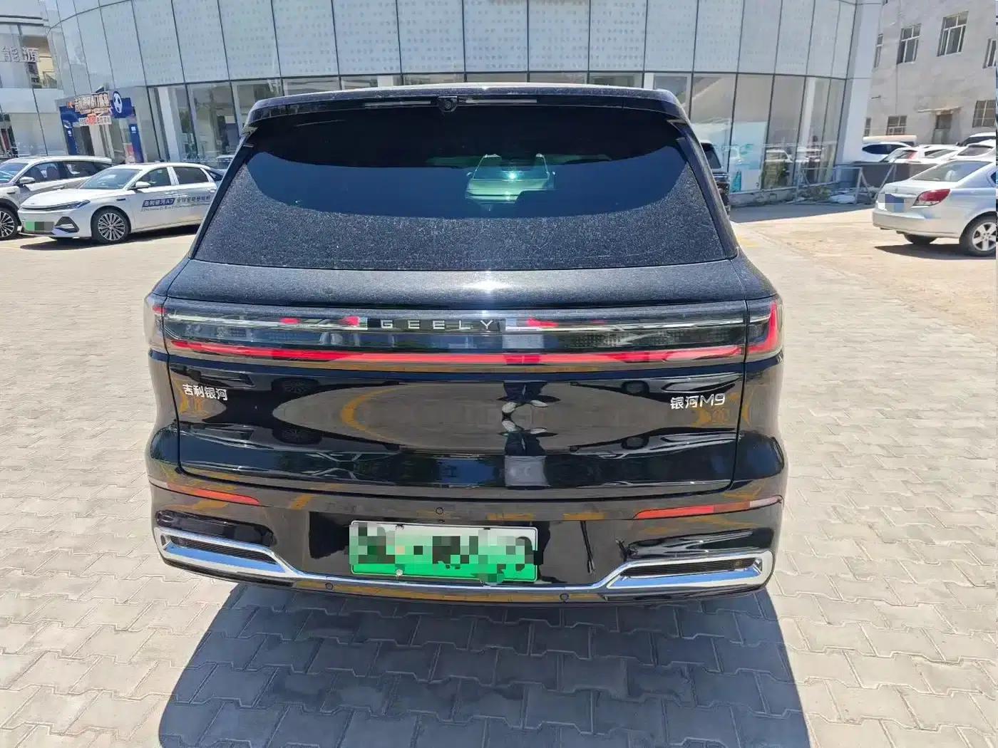 Galaxy M9 2025 210km/h AWD Navigator Edition — миниатюра 4