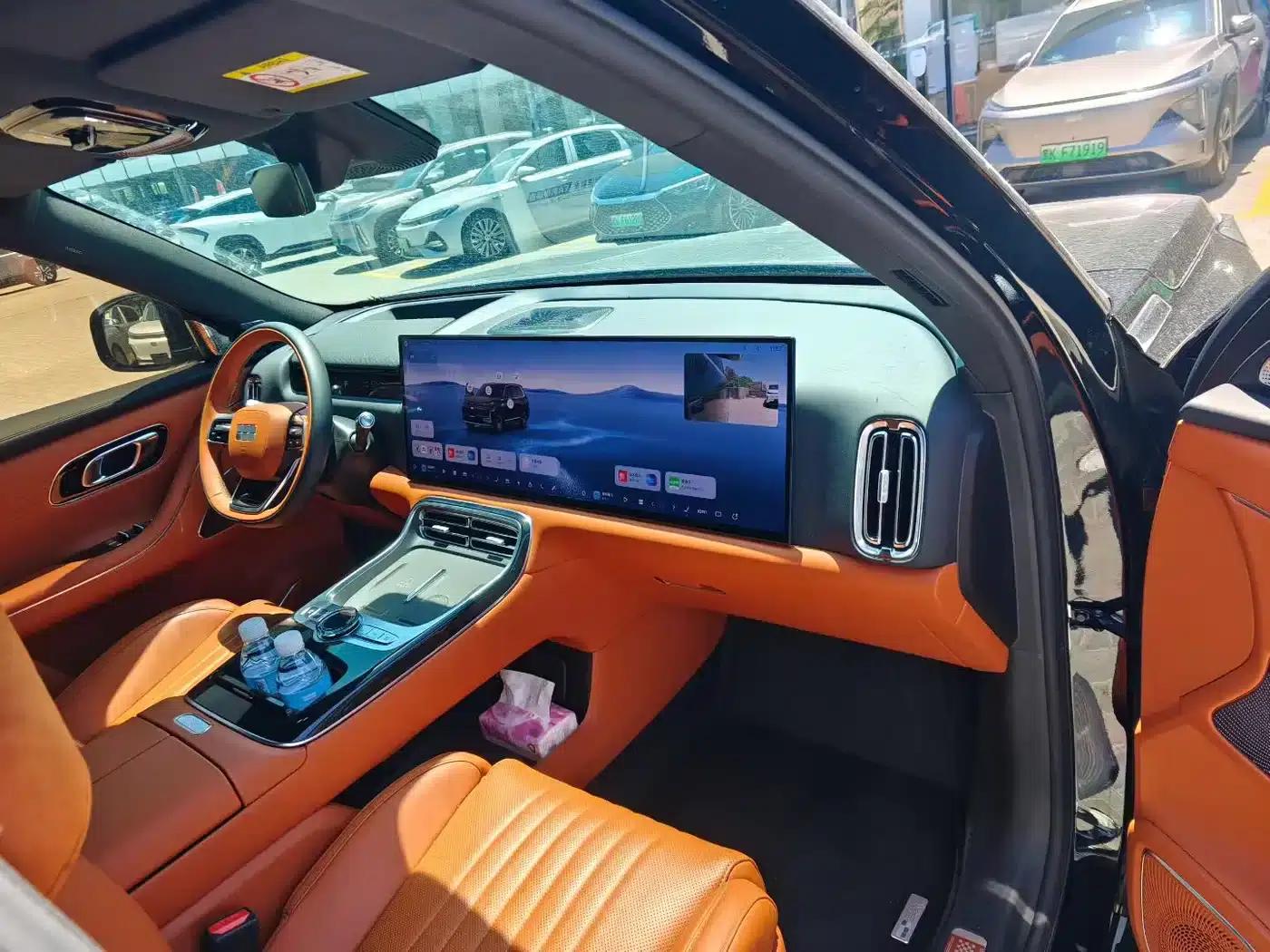 Galaxy M9 2025 210km/h AWD Navigator Edition — миниатюра 8