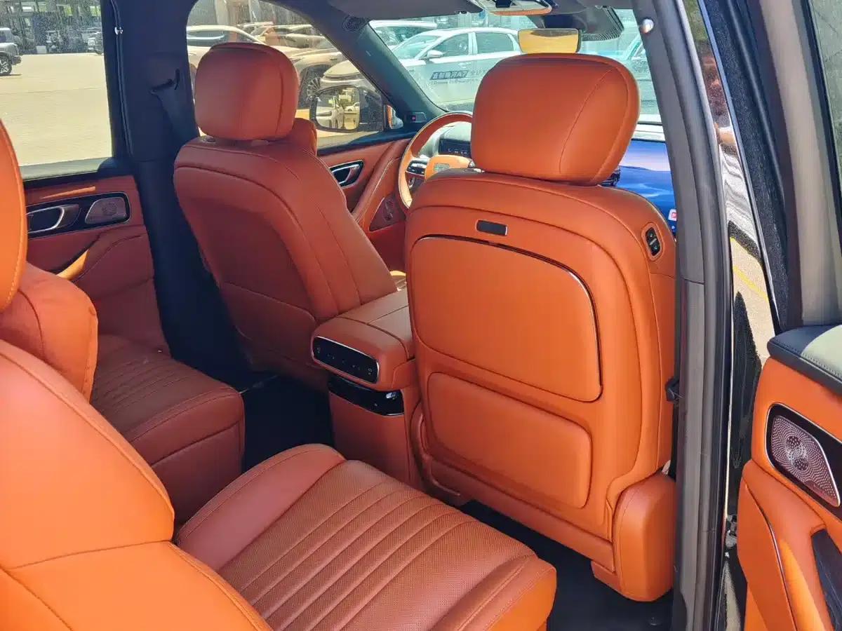 Galaxy M9 2025 210km/h AWD Navigator Edition — миниатюра 10