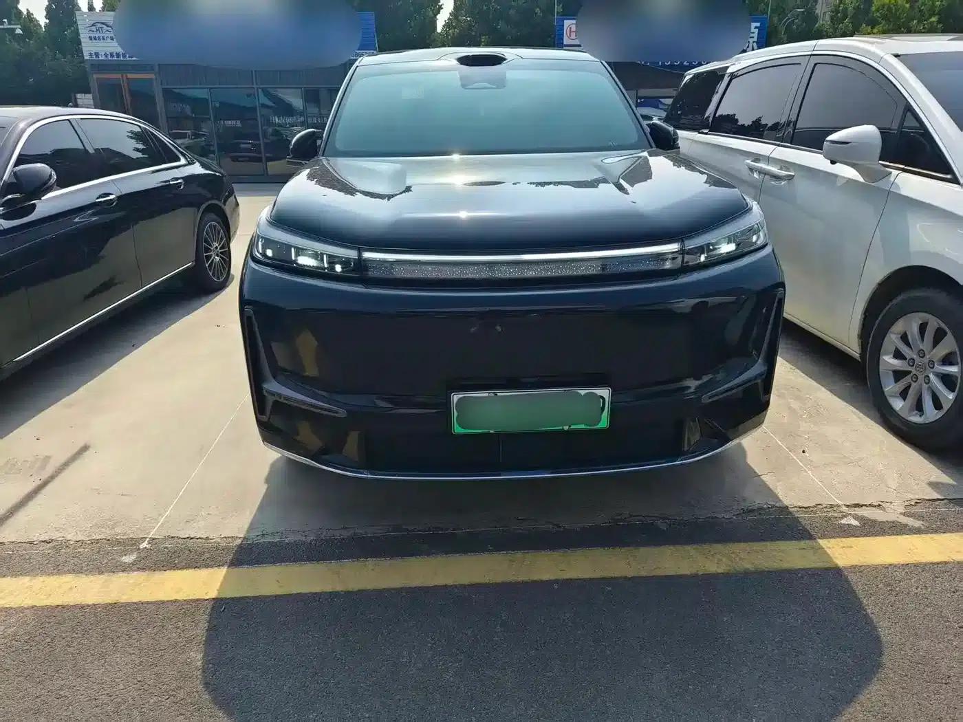 Galaxy M9 2025 210km/h AWD Navigator Edition — миниатюра 2