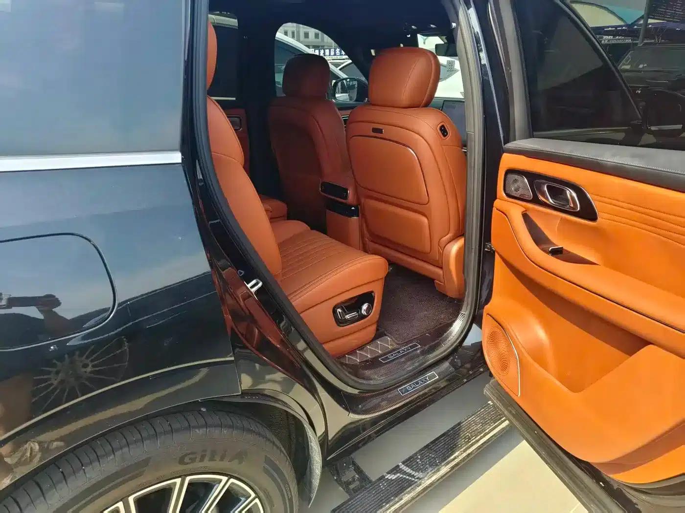 Galaxy M9 2025 210km/h AWD Navigator Edition — миниатюра 4