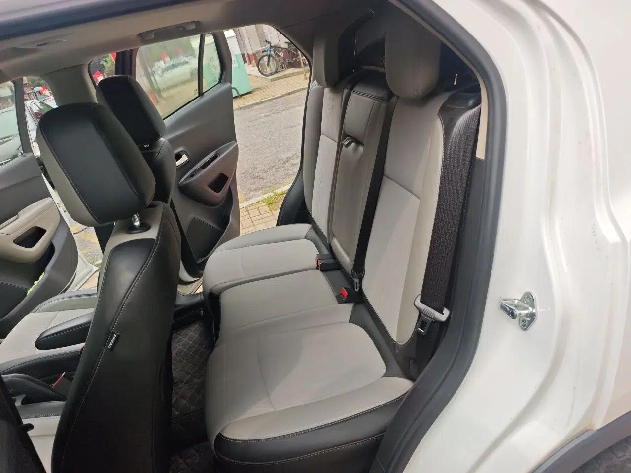 Chevrolet Trax 2014 1.4T Automatic Two-Wheel Drive Luxury Model — миниатюра 17