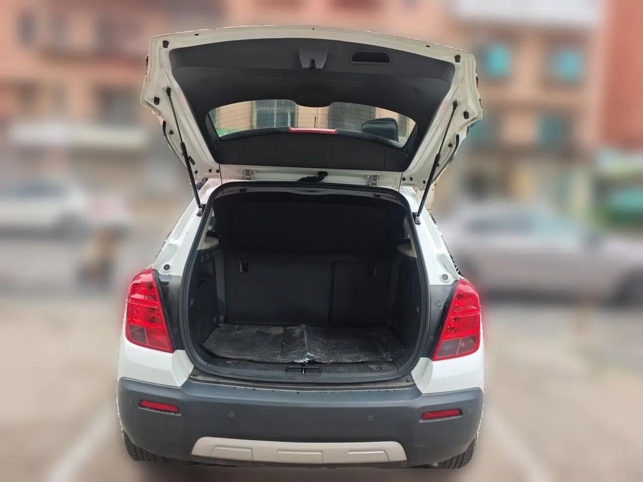 Chevrolet Trax 2014 1.4T Automatic Two-Wheel Drive Luxury Model — миниатюра 19