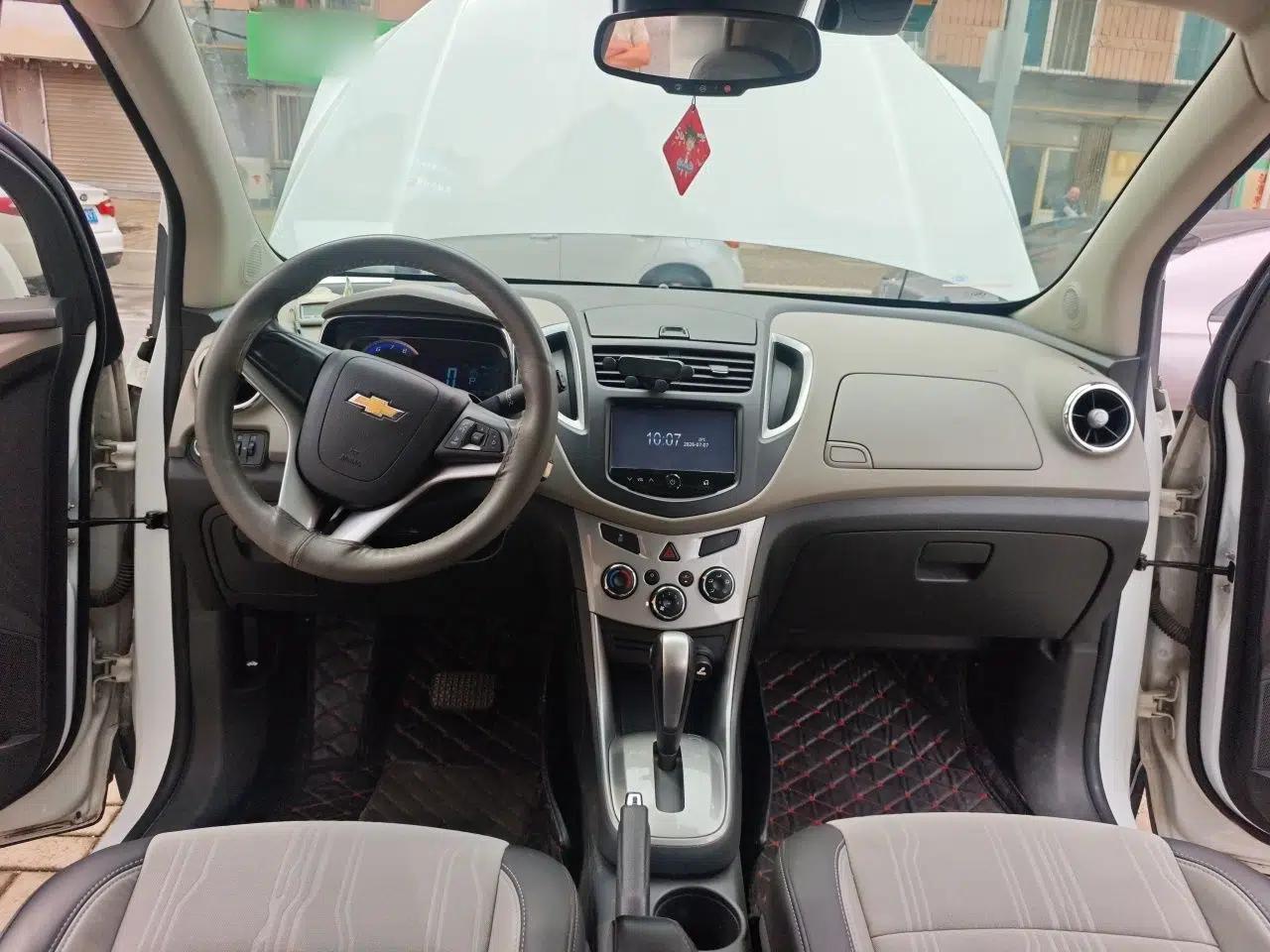 Chevrolet Trax 2014 1.4T Automatic Two-Wheel Drive Luxury Model — миниатюра 9