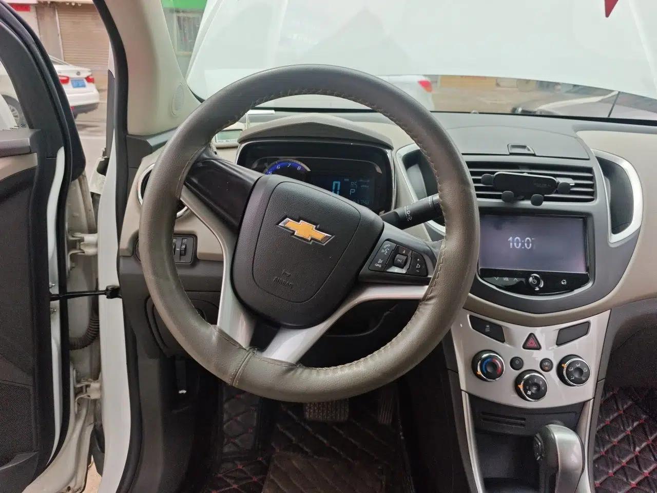 Chevrolet Trax 2014 1.4T Automatic Two-Wheel Drive Luxury Model — миниатюра 10