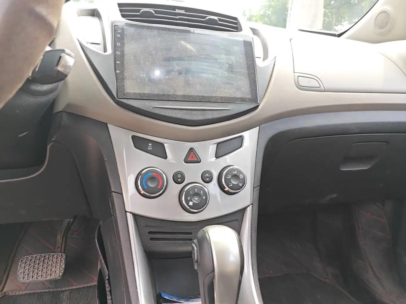 Chevrolet Trax 2014 1.4T Automatic All-Wheel Drive Flagship Version — миниатюра 20