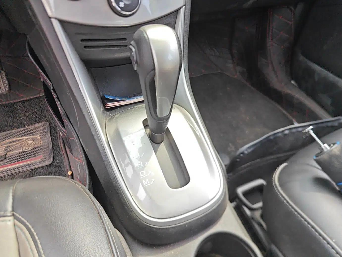 Chevrolet Trax 2014 1.4T Automatic All-Wheel Drive Flagship Version — миниатюра 21