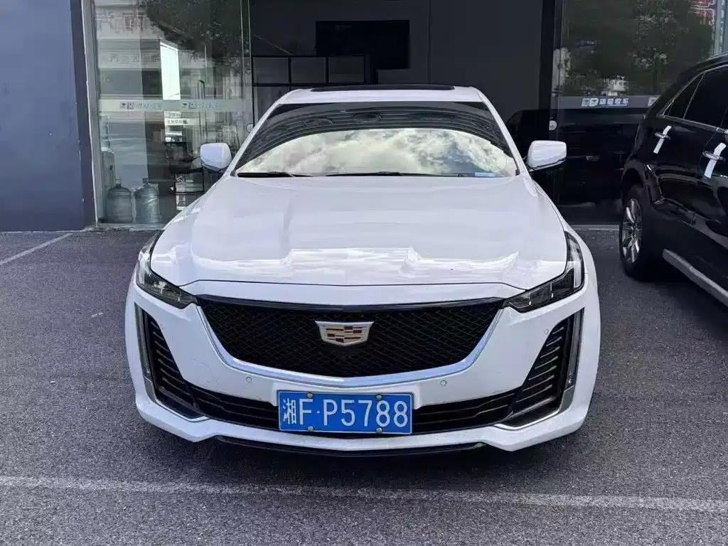 2021 Cadillac CT5 28T Luxury — миниатюра 1