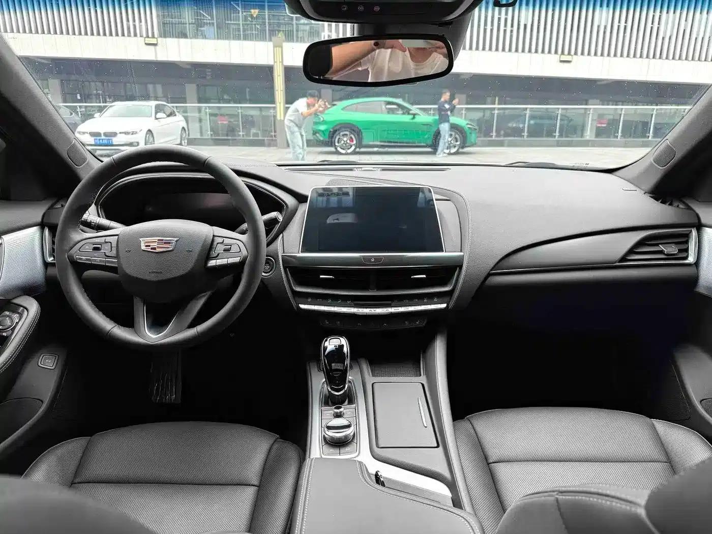 2023 Cadillac CT5 28T Luxury (Standard Edition) — миниатюра 4