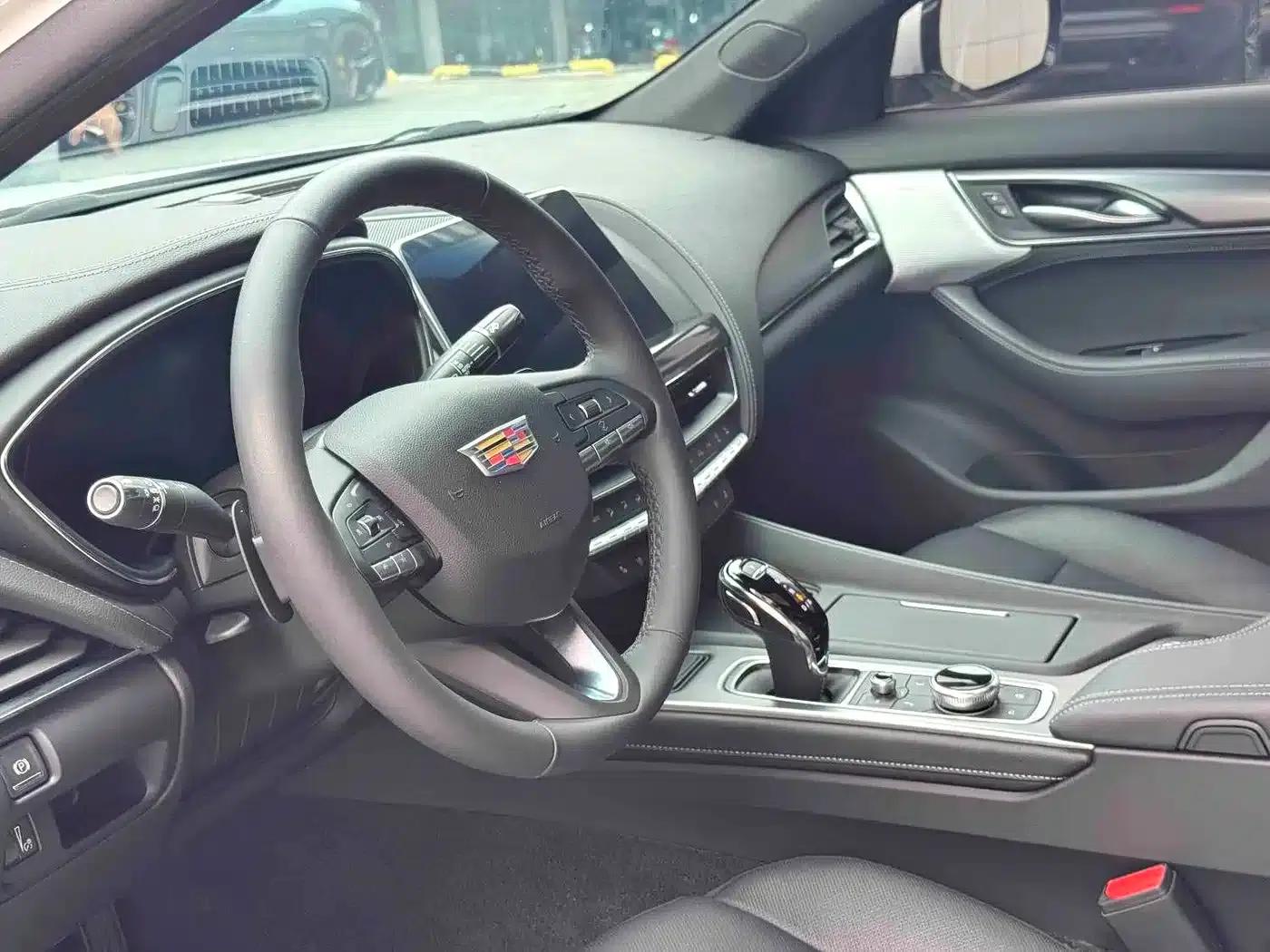 2023 Cadillac CT5 28T Luxury (Standard Edition) — миниатюра 5