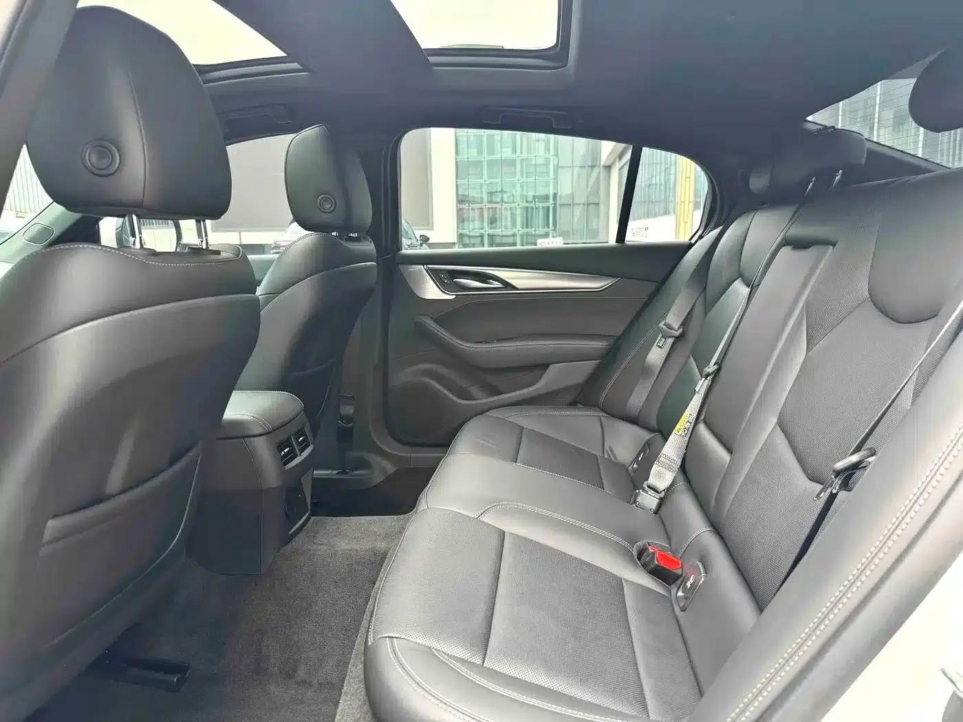 2023 Cadillac CT5 28T Luxury (Standard Edition) — миниатюра 6