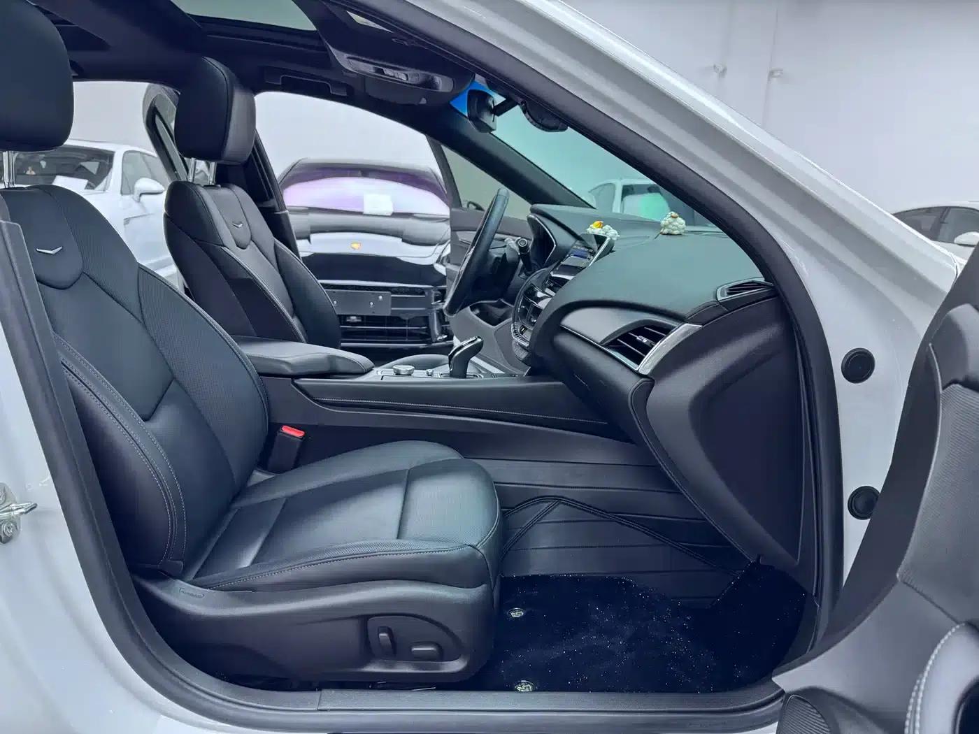 2023 Cadillac CT5 28T Luxury (Standard Edition) — миниатюра 11
