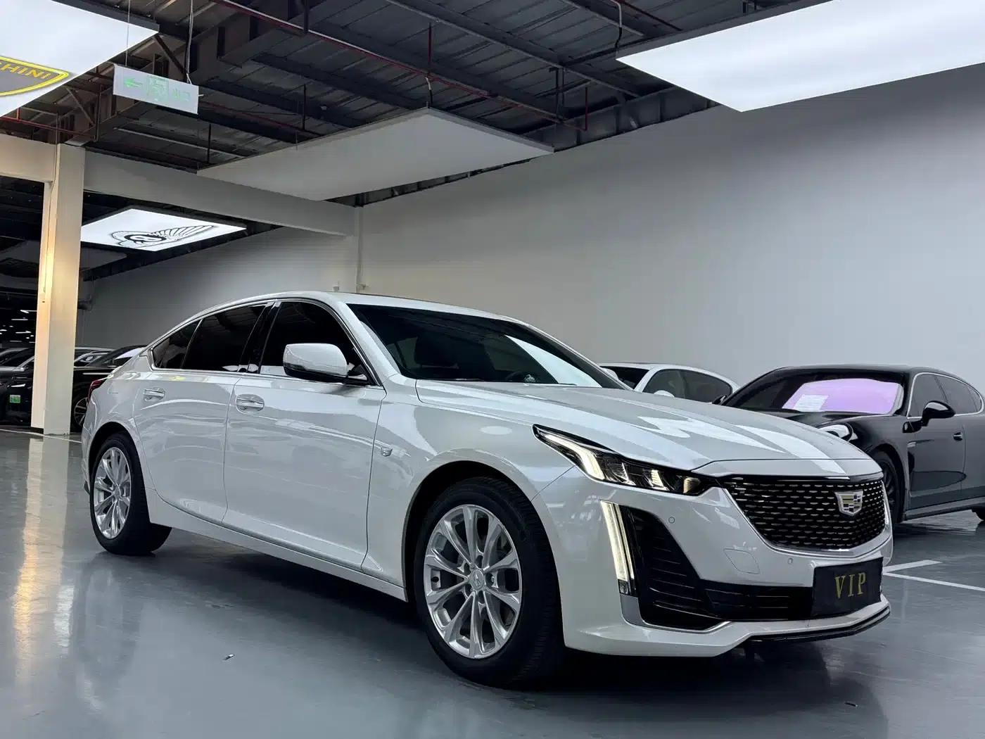 2023 Cadillac CT5 28T Luxury (Standard Edition) — миниатюра 3