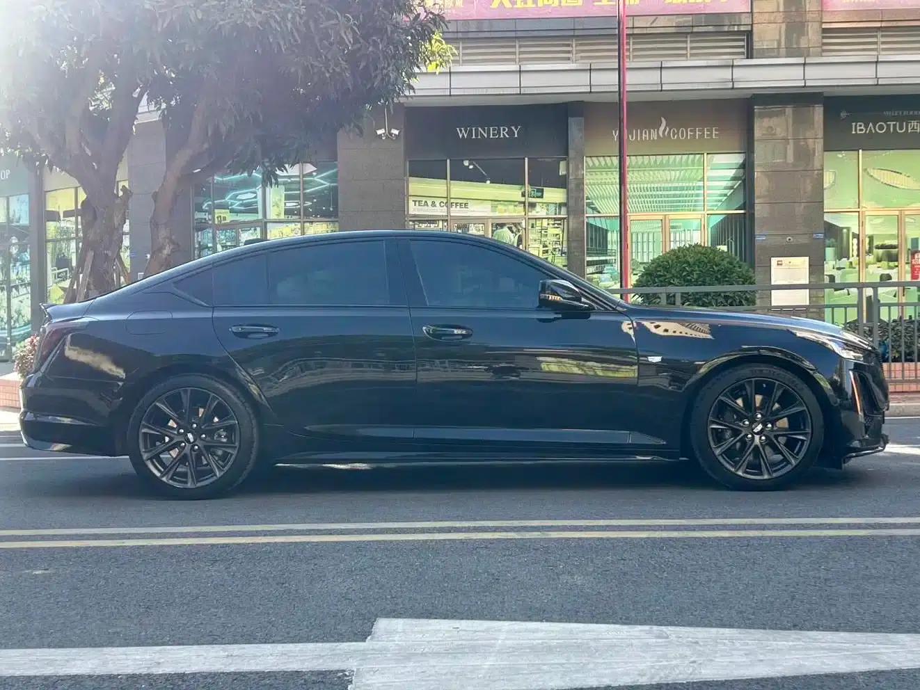 Cadillac CT5 2021 28T Platinum Sport — миниатюра 3