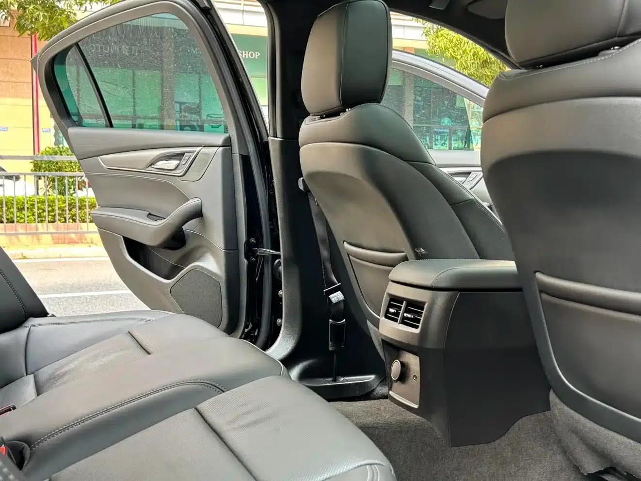 2024 Cadillac CT5 28T Luxury Pro — миниатюра 15
