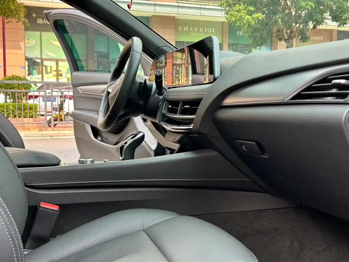 2024 Cadillac CT5 28T Luxury Pro — миниатюра 25