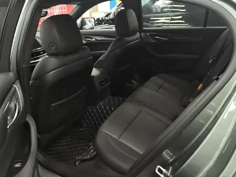 2023 Cadillac CT5 28T Platinum Edition — миниатюра 11