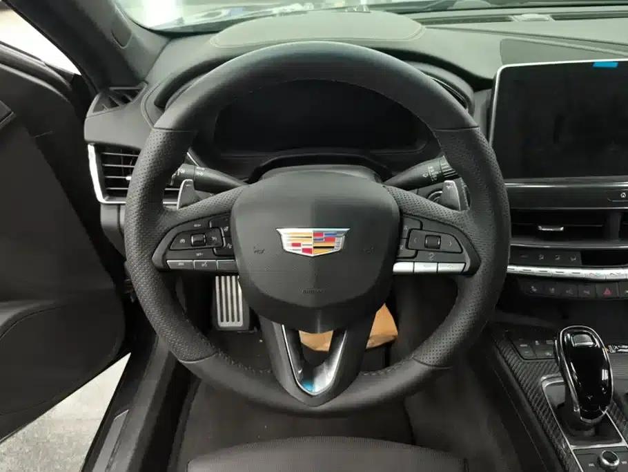 2023 Cadillac CT5 28T Platinum Edition — миниатюра 15