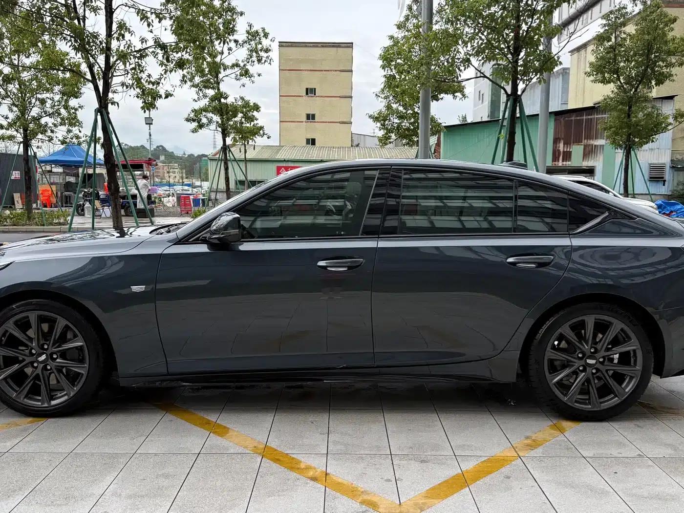 Cadillac CT5 2021 28T Platinum Sport — миниатюра 8