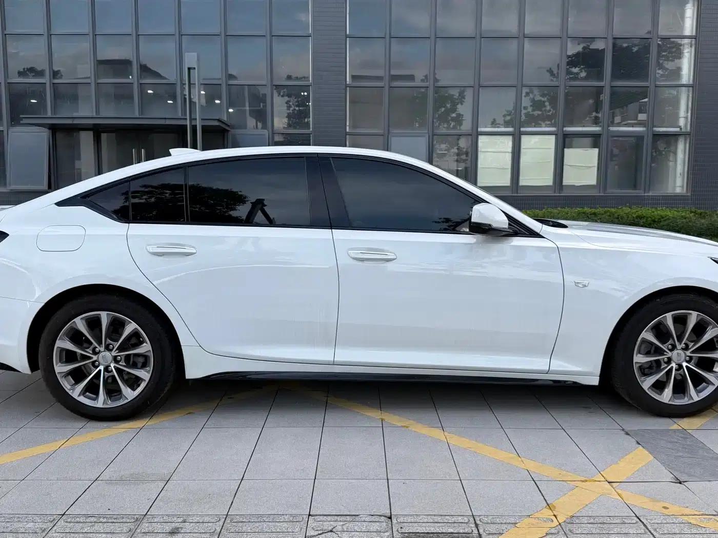 Cadillac CT5 2021 28T Premium Sport — миниатюра 4