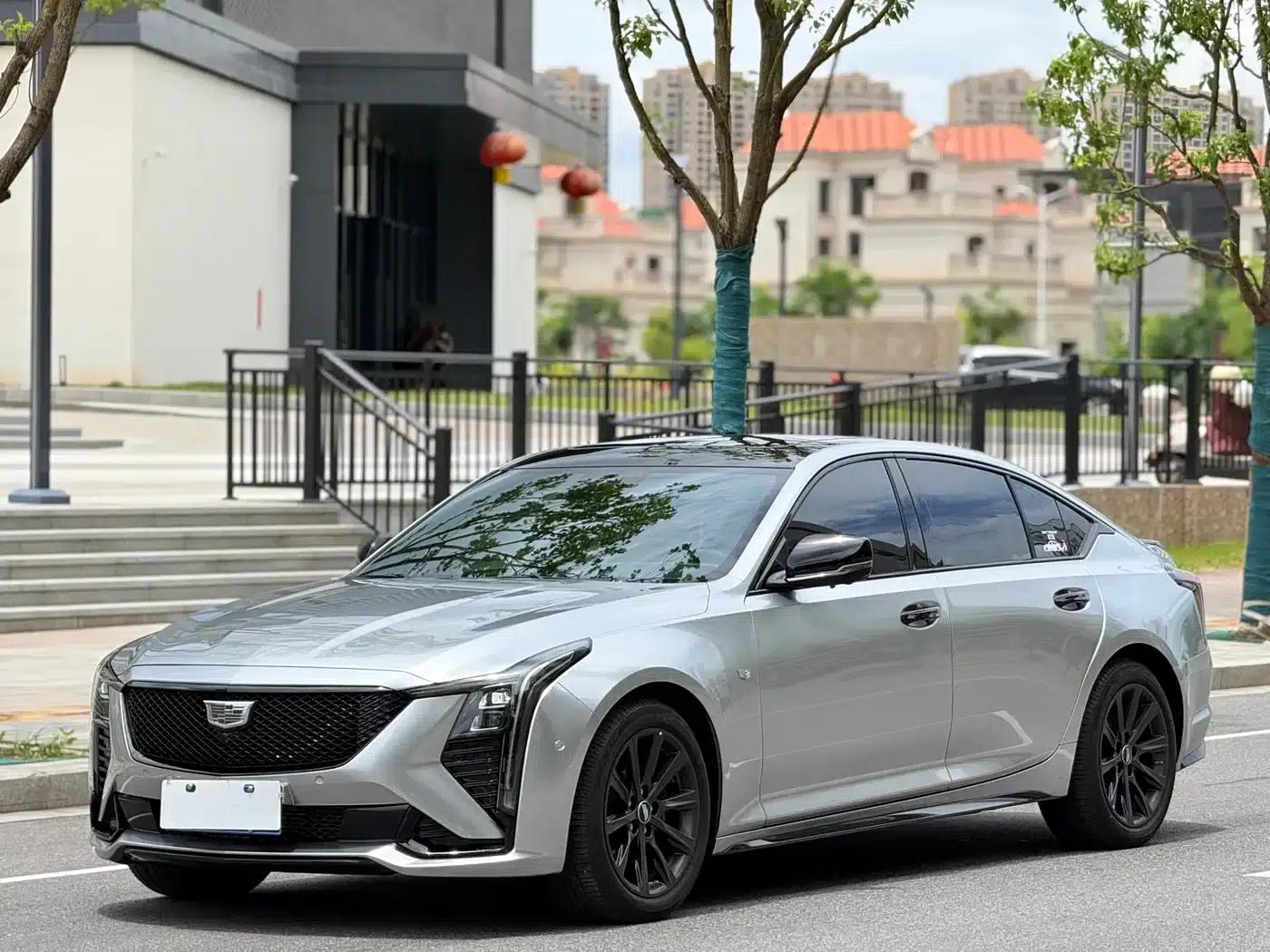 2025 Cadillac CT5 28T Track Performance Edition — миниатюра 1