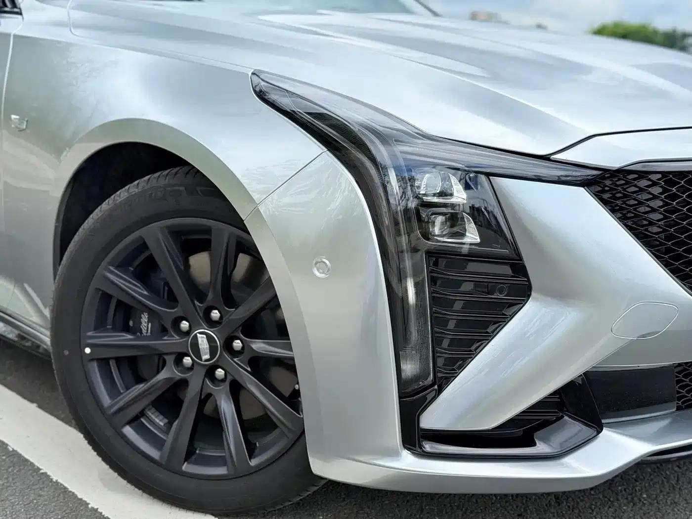 2025 Cadillac CT5 28T Track Performance Edition — миниатюра 16