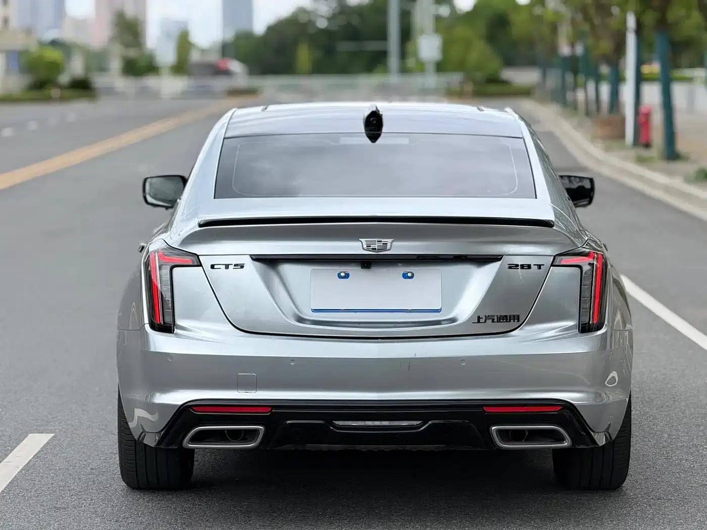 2025 Cadillac CT5 28T Track Performance Edition — миниатюра 8