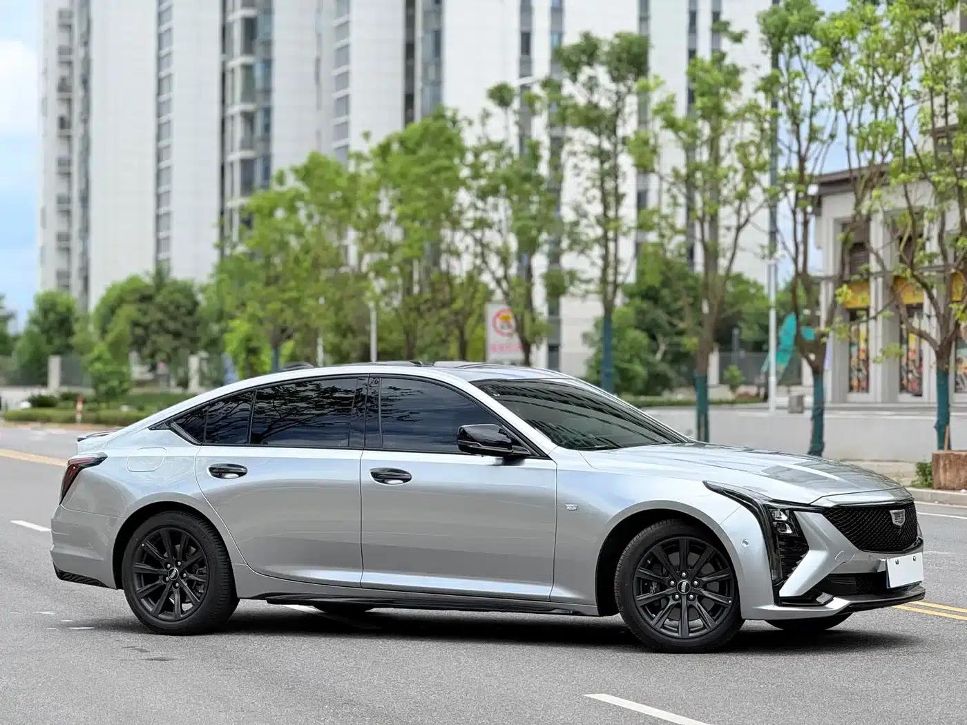 2025 Cadillac CT5 28T Track Performance Edition — миниатюра 10