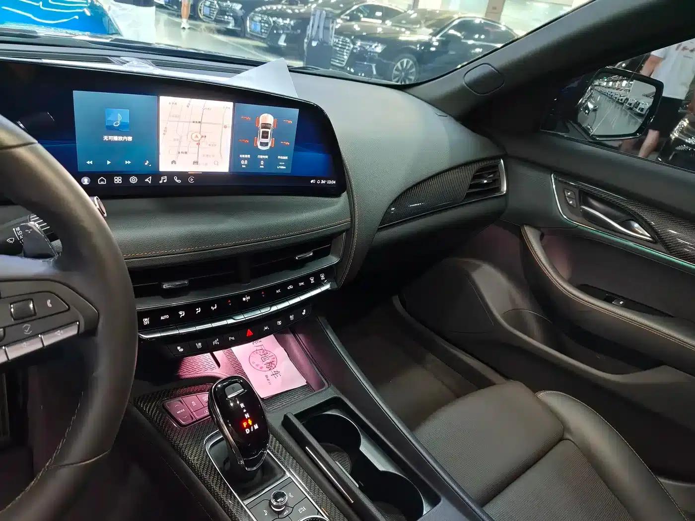 2023 Cadillac CT5 28T Luxury (Standard Edition) — миниатюра 8