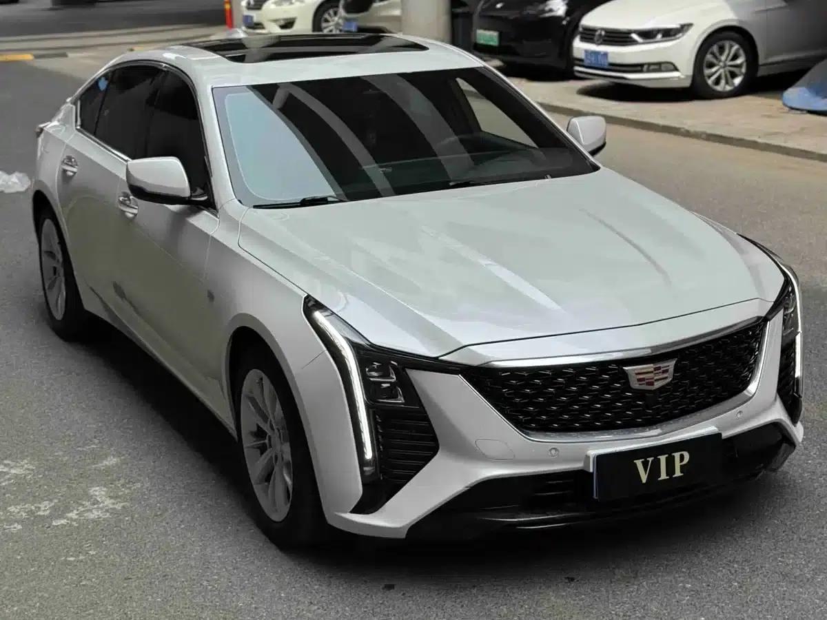 2024 Cadillac CT5 28T Luxury Pro — миниатюра 3