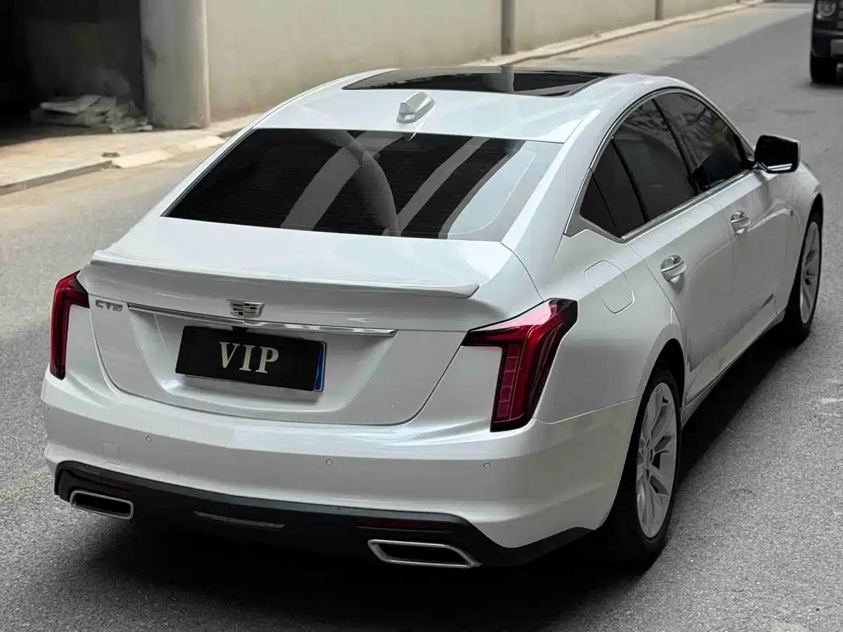 2024 Cadillac CT5 28T Luxury Pro — миниатюра 4